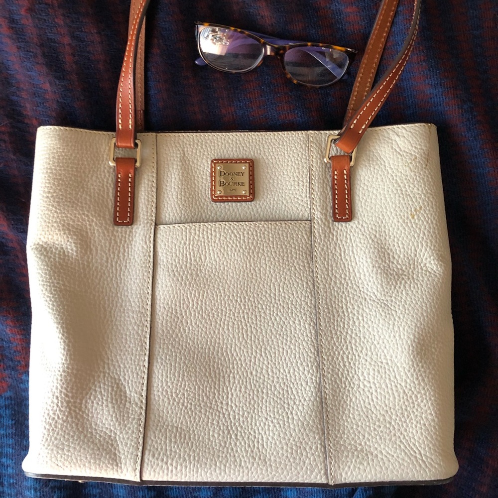 Dooney & Bourke  Lexington leather shoulder bag